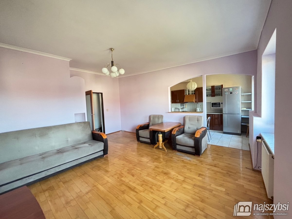 Kołobrzeg - 2 - pokojowe mieszkanie 72 m2 w centru (6)