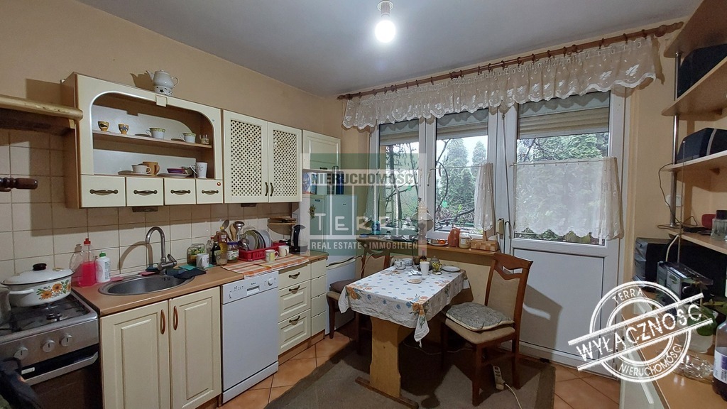 Zielony dom tonący w zieleni (9)