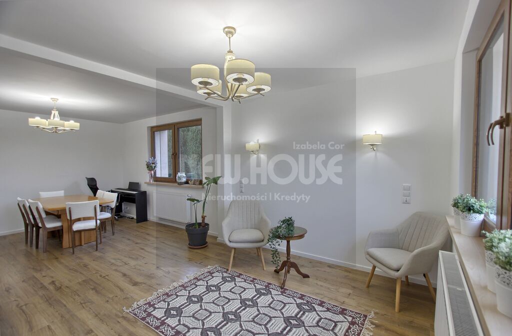 Dom z dużym ogrodem Warszewo (4)