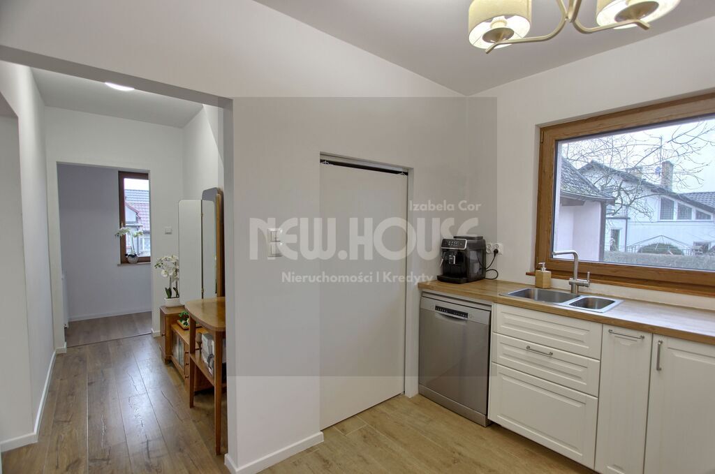 Dom z dużym ogrodem Warszewo (8)