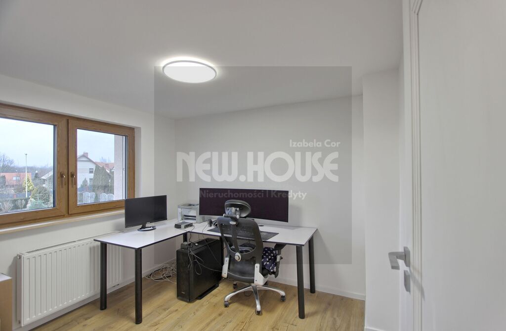 Dom z dużym ogrodem Warszewo (16)