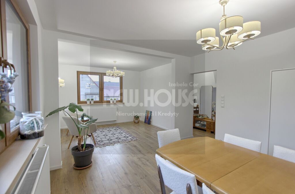 Dom z dużym ogrodem Warszewo (1)