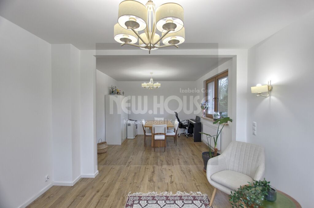 Dom z dużym ogrodem Warszewo (25)