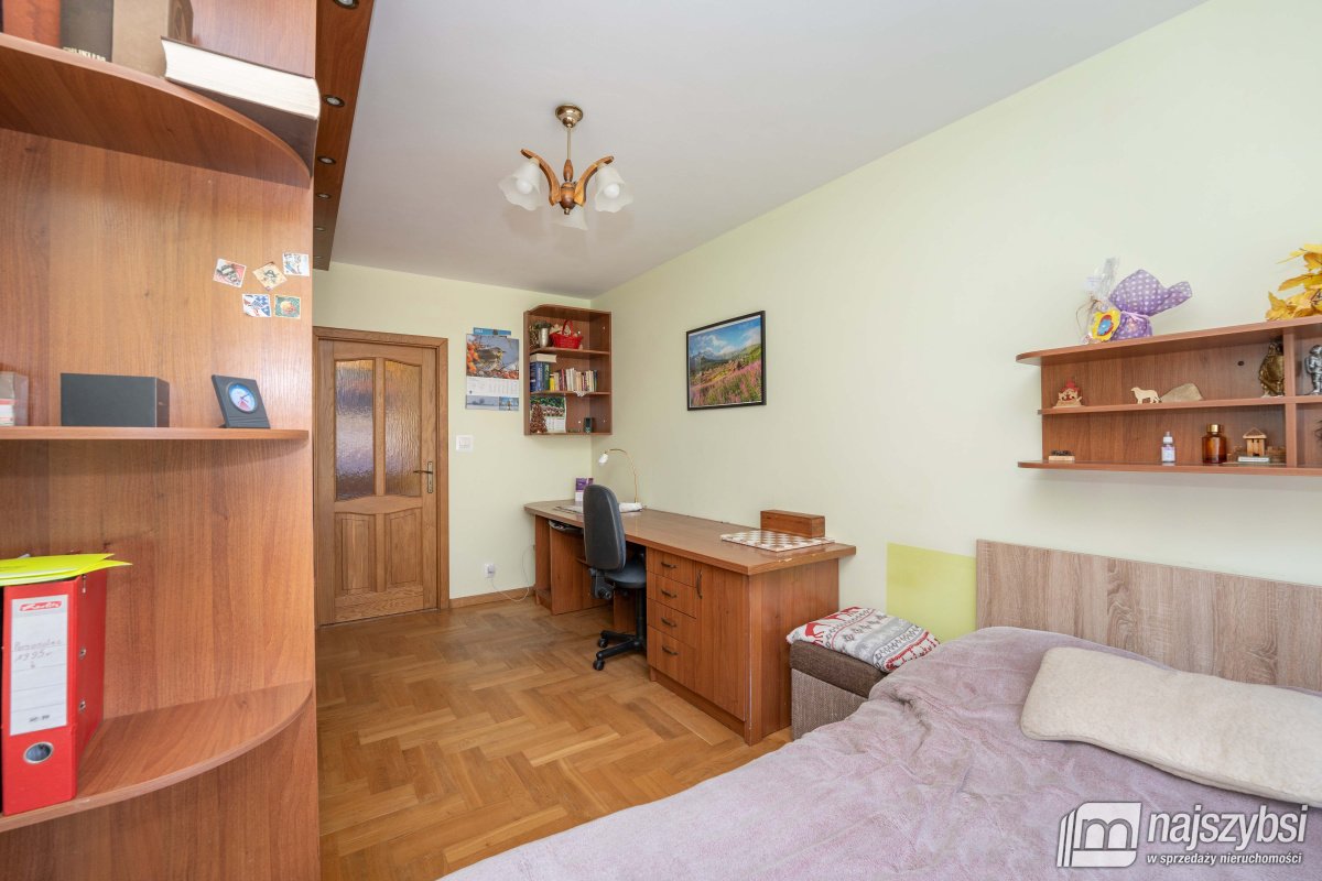 Kołobrzeg - 2 pok. z garażem i komórką lokatorską (10)