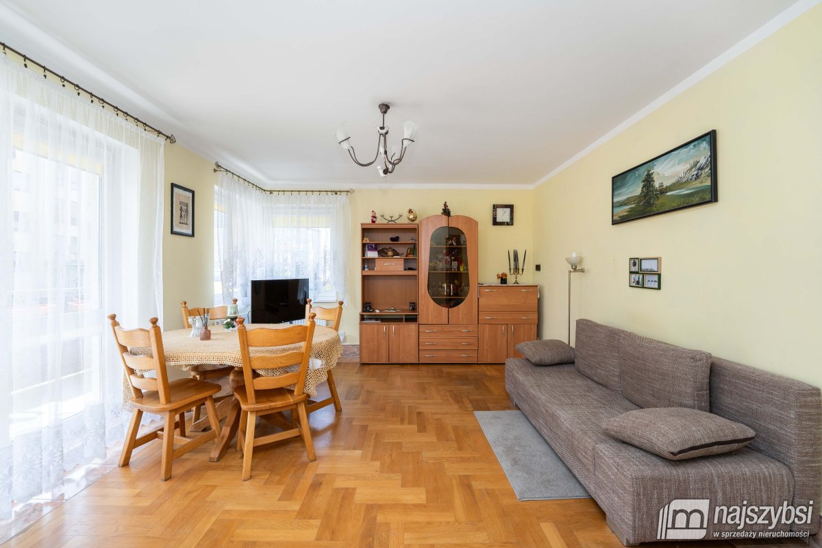 Kołobrzeg - 2 pok. z garażem i komórką lokatorską (4)