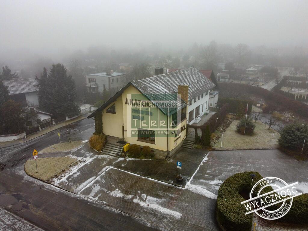 ŚWIATNA LOKALIZACJA W ŻARACH (7)