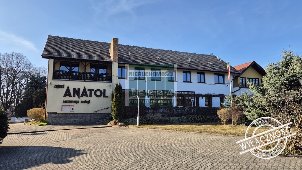 ŚWIATNA LOKALIZACJA W ŻARACH (2)