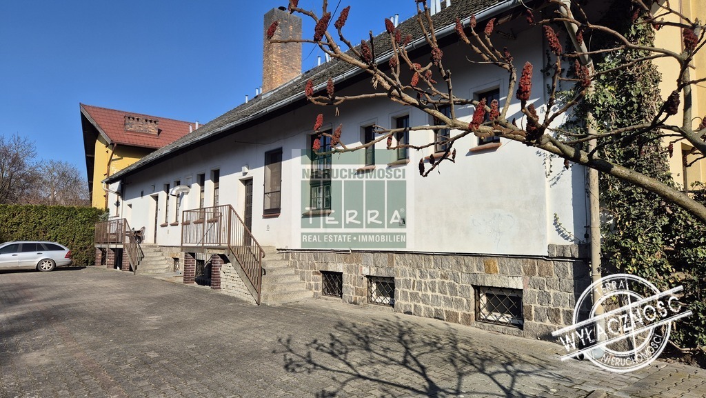 ŚWIATNA LOKALIZACJA W ŻARACH (22)