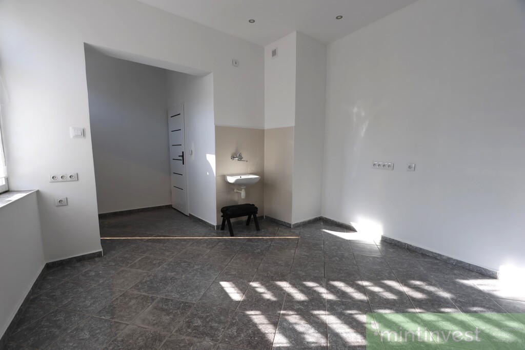 Lokal usługowy na wynajem (2)