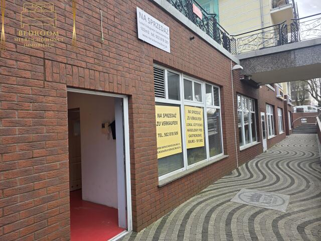 Lokal na promenadzie w Świnoujściu pod usługi lub gastronomię VAT 23% (2)