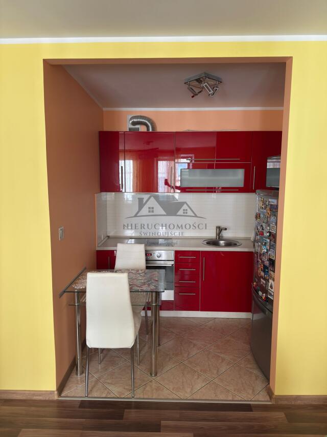 2 pokojowe mieszkanie na deptaku w centrum Świnoujścia - urządzone (7)