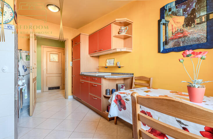 Mieszkanie 3 pokoje z garażem blisko promenady dla rodziny (13)