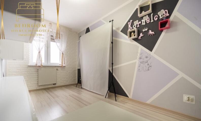 Piękne 2 pokojowe mieszkanie na osiedlu Zachodnim z balkonem (9)