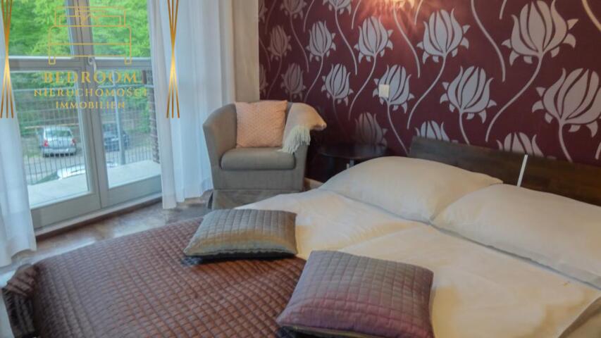 Apartament przy lesie - 300m do plaży na sprzedaż - 2 pokoje + garaż (11)