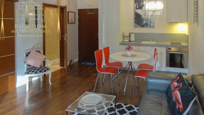 Apartament przy lesie - 300m do plaży na sprzedaż - 2 pokoje + garaż (7)