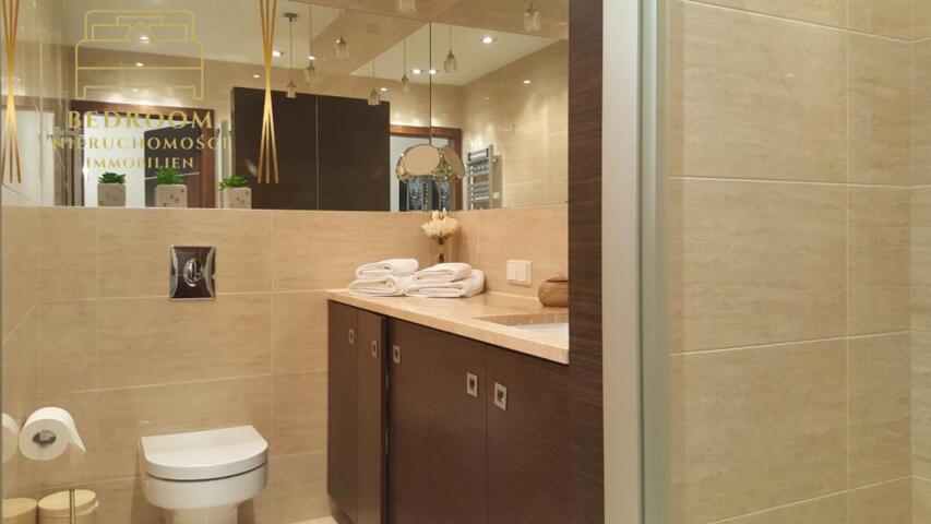 Apartament przy lesie - 300m do plaży na sprzedaż - 2 pokoje + garaż (8)