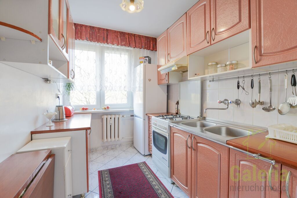 2 pokoje, osobna kuchnia, balkon - 2 piętro (3)