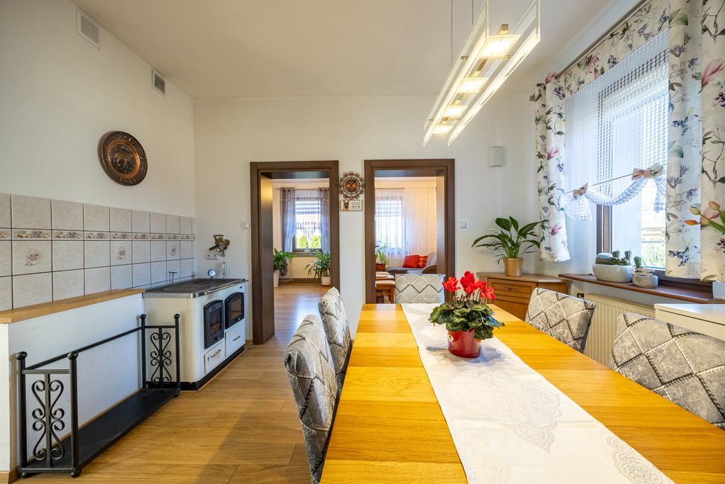 Atrakcyjny dom dwurodzinny w Trzeszczynie k. Polic (14)