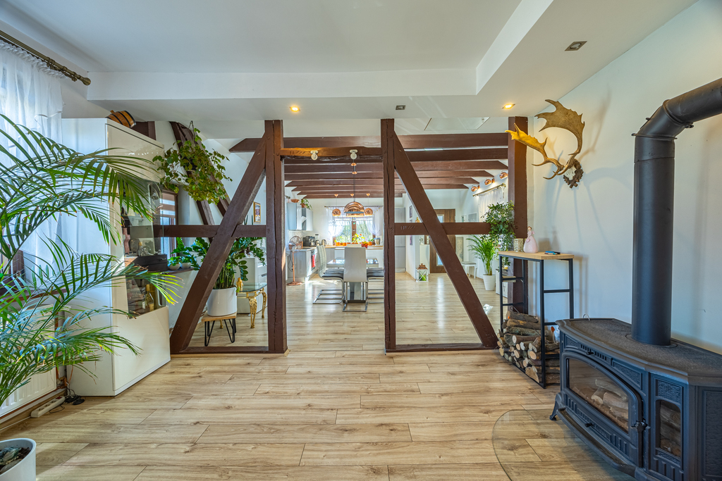 Atrakcyjny dom dwurodzinny w Trzeszczynie k. Polic (8)