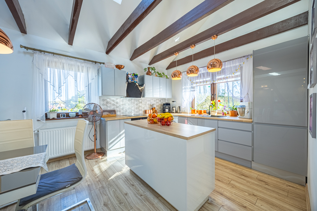 Atrakcyjny dom dwurodzinny w Trzeszczynie k. Polic (4)