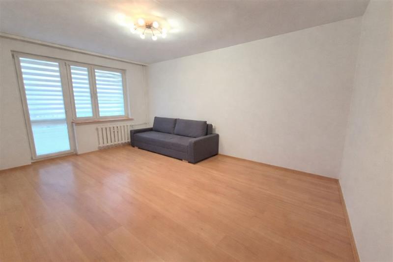 Spółdz. wł. piętro:0/4 loggia 3pok Spasowskiego (4)