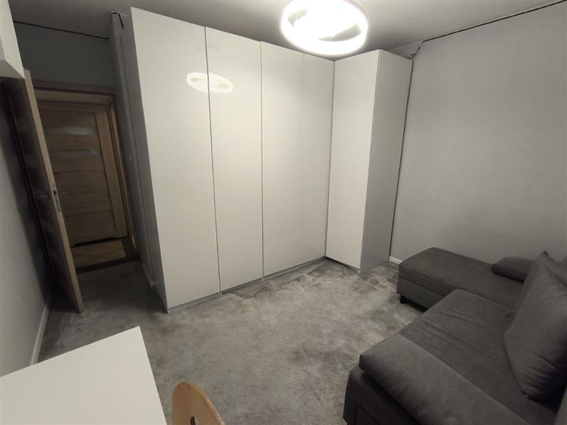 Spółdz. wł. piętro:0/4 loggia 3pok Spasowskiego (9)