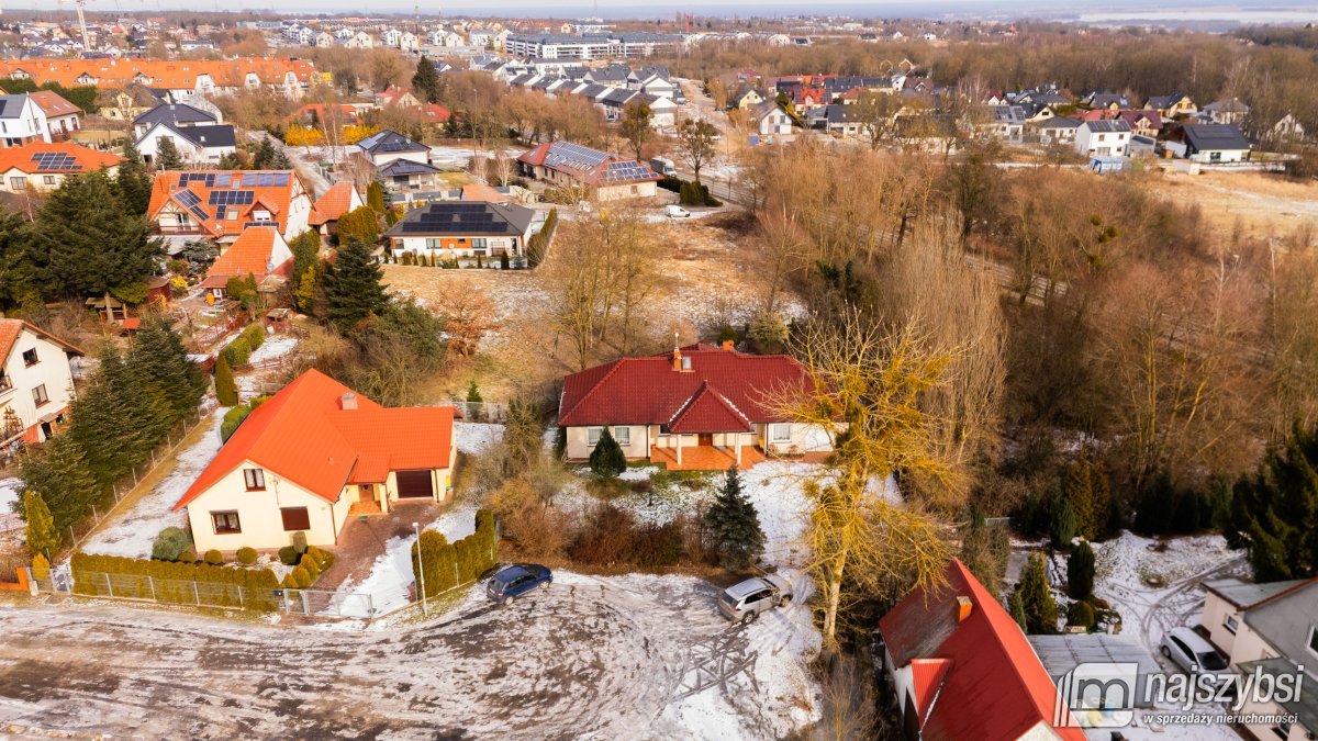Szczecin - Bukowo:  dom parterowy z potencjałem  (2)