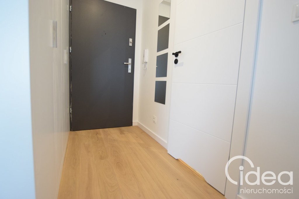 Apartament  z miejscem postojowym, taras. (12)