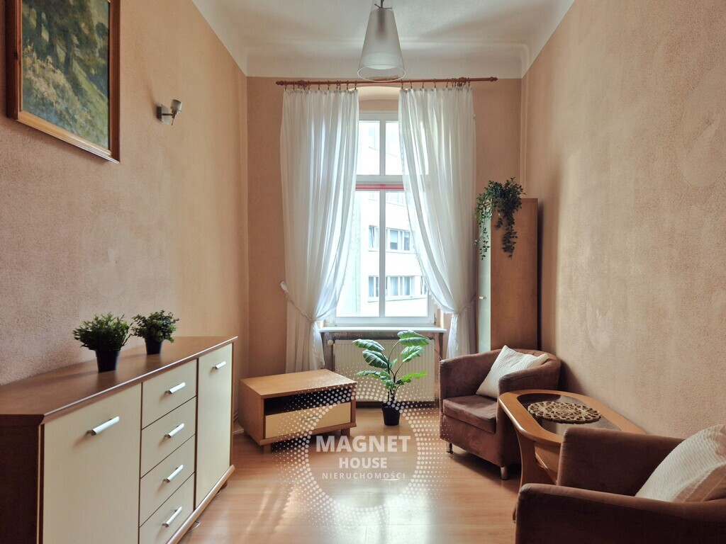 2 pok. ścisłe Centrum ładna kamienica po remoncie (4)