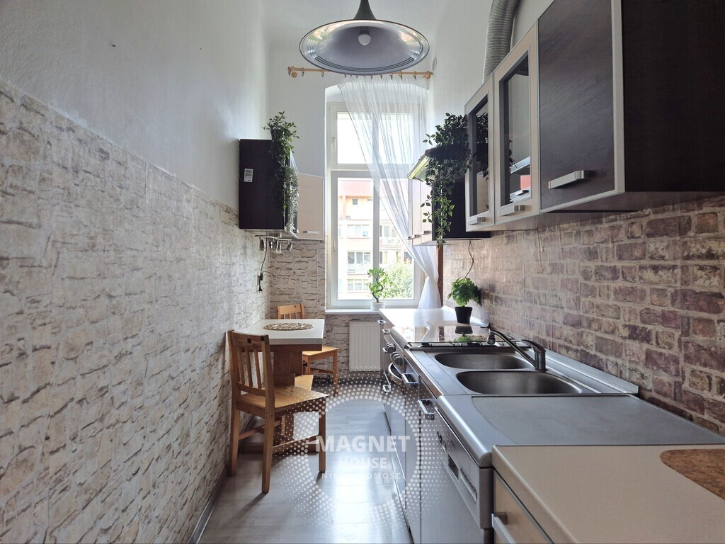 2 pok. ścisłe Centrum ładna kamienica po remoncie (9)