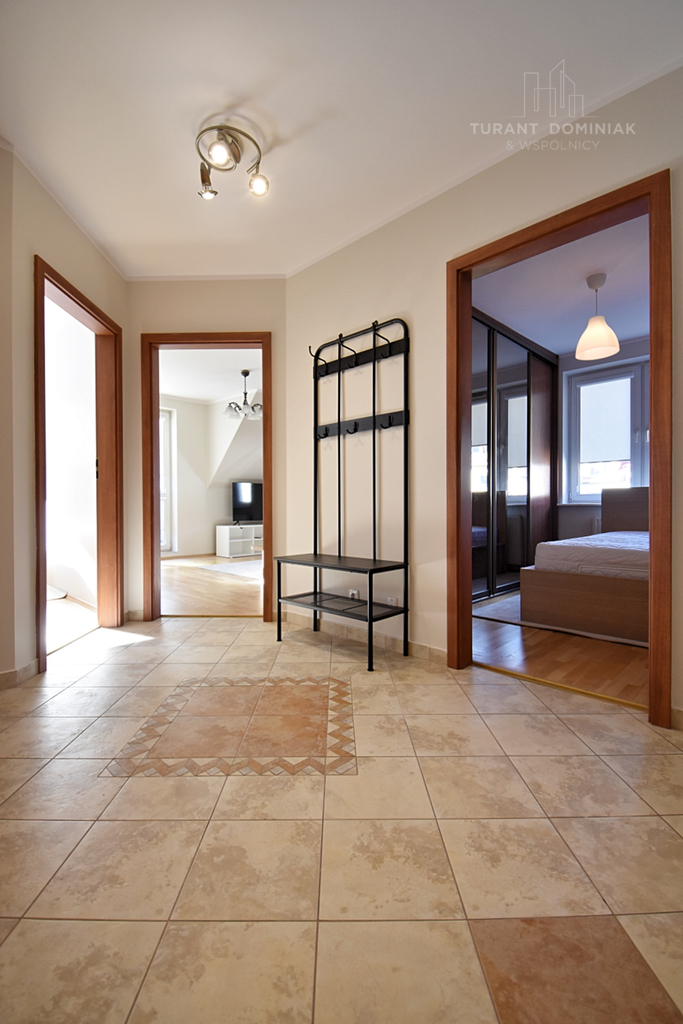 Słoneczne trzypokojowe mieszkanie z balkonem (4)