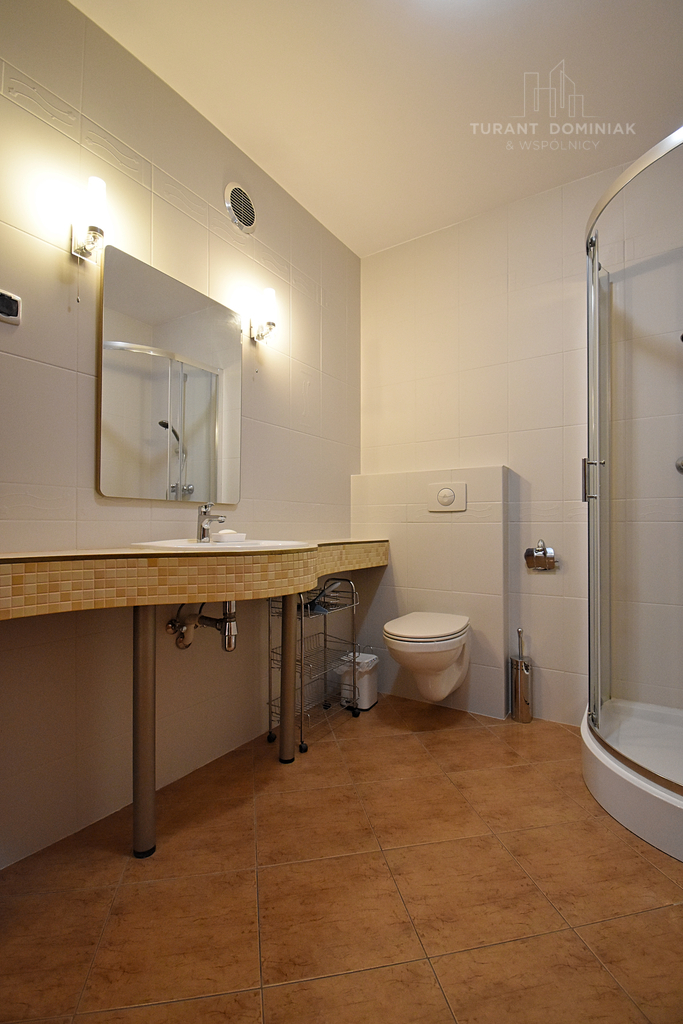 Słoneczne trzypokojowe mieszkanie z balkonem (8)