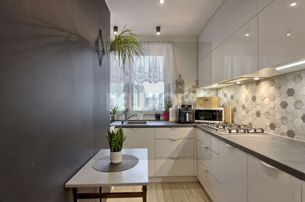 Przytulne 2-pokoje w świetnej lokalizacji. (10)