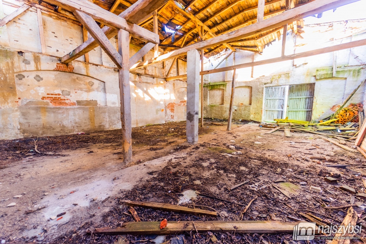 Wolin- działka zabudowana budynkiem gospodarczym (11)