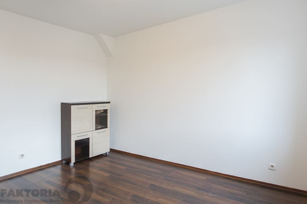 2 pokoje 49,26 m2, stan dobry, IV p 370000 (5)