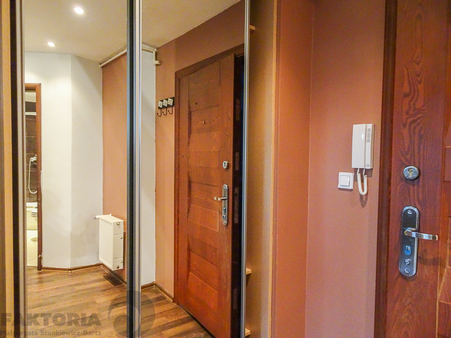 2 pokoje 49,26 m2, stan dobry, IV p 370000 (10)