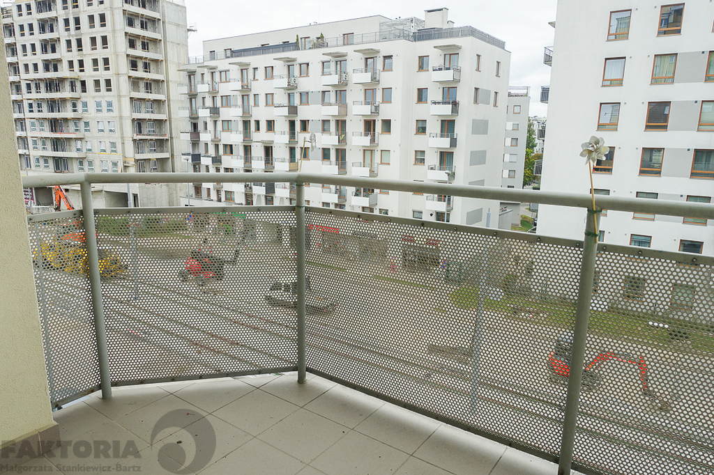 Pomorzany 2 pokoje 49,95 m2, III p. 2002 r. balkon (14)