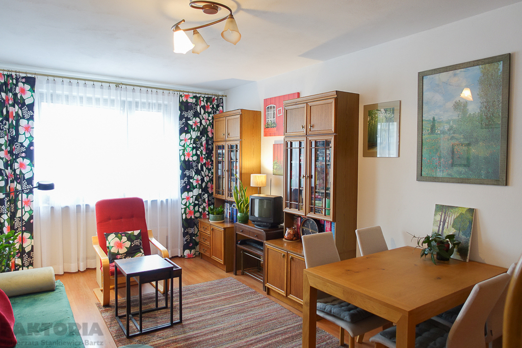 Pomorzany 2 pokoje 49,95 m2, III p. 2002 r. balkon (30)