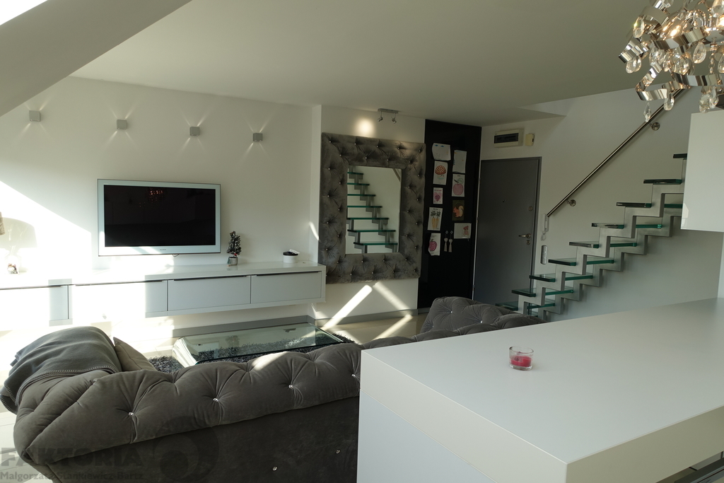 Tęczowe Ogrody, 2 poziomy, 2 pokoje 570 tys. (4)