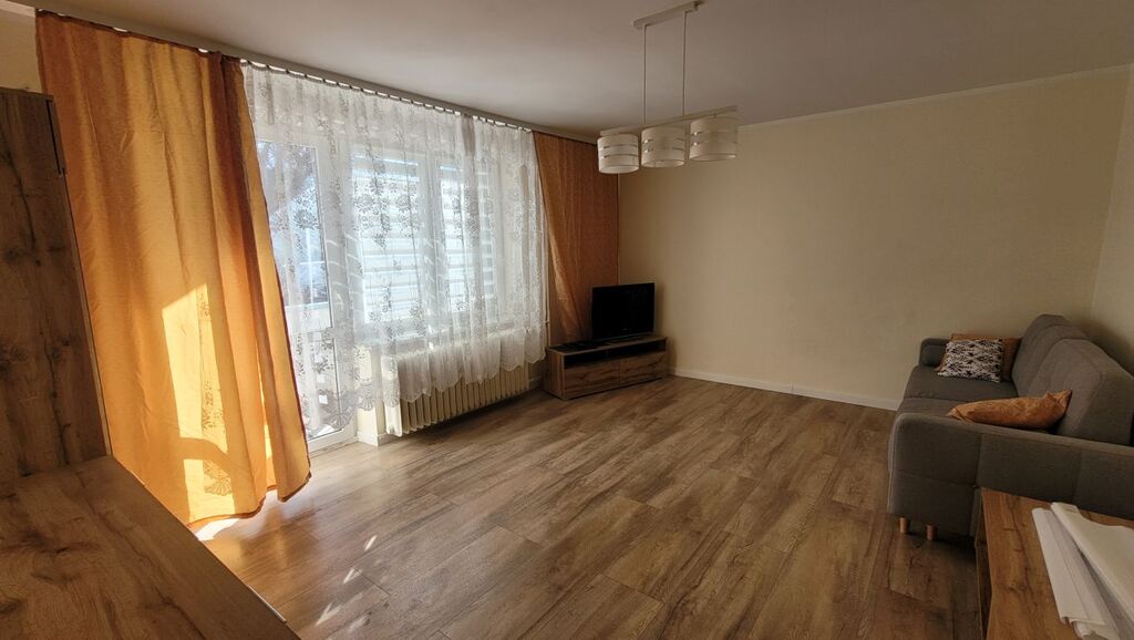 2 pokoje  w pobliżu Jasnych Błoni (1)