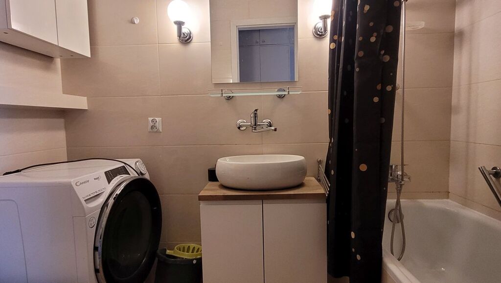 2 pokoje  w pobliżu Jasnych Błoni (8)