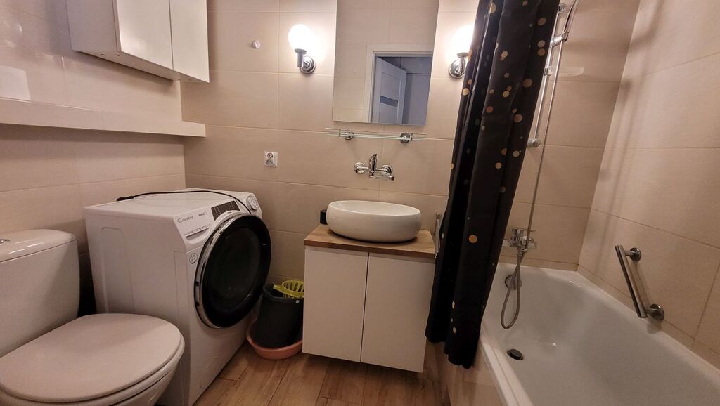 2 pokoje  w pobliżu Jasnych Błoni (11)