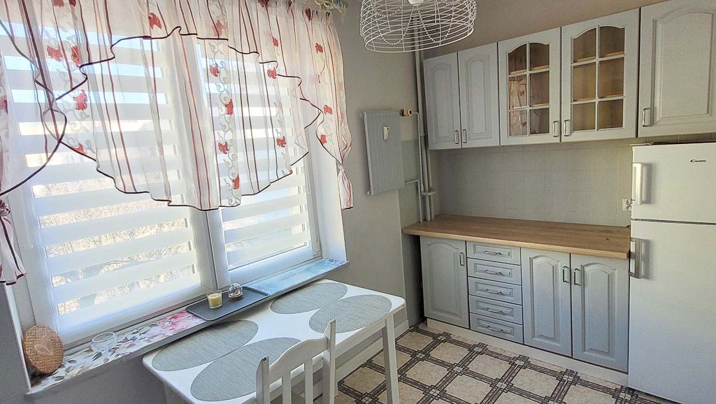 2 pokoje  w pobliżu Jasnych Błoni (7)