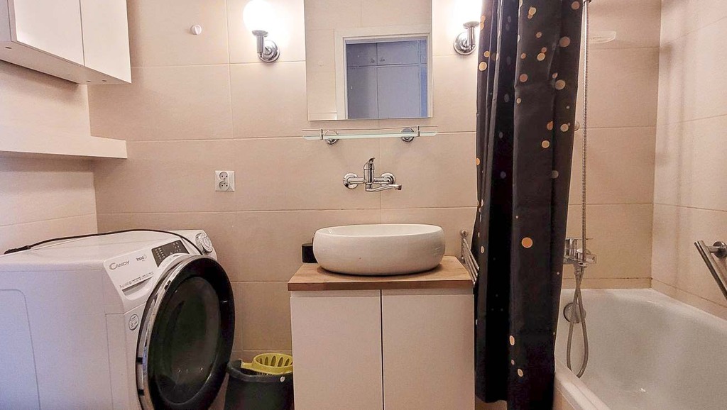 2 pokoje  w pobliżu Jasnych Błoni (10)