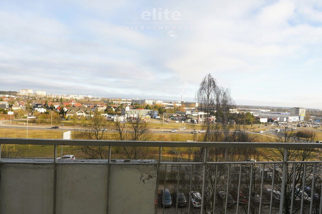 os. Reda, 2 pok. z balkonem, 49 m2. spół. wł. (12)