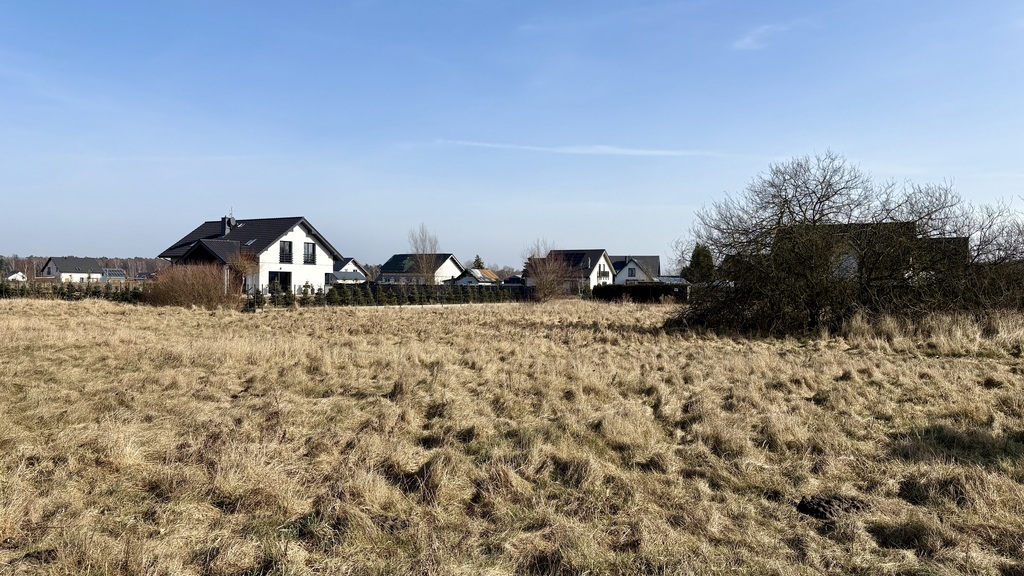 Działka narożna 1225 m2 - Niedźwiedź | Media (1)