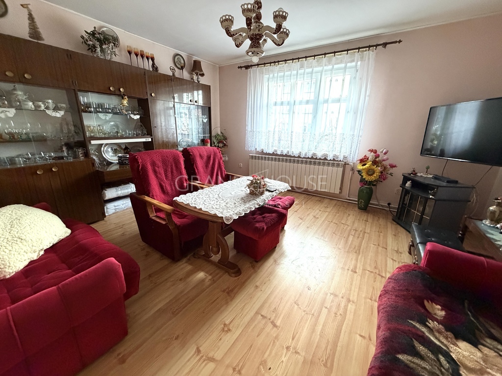 REZERWACJA Dół domu do remontu ! (4)