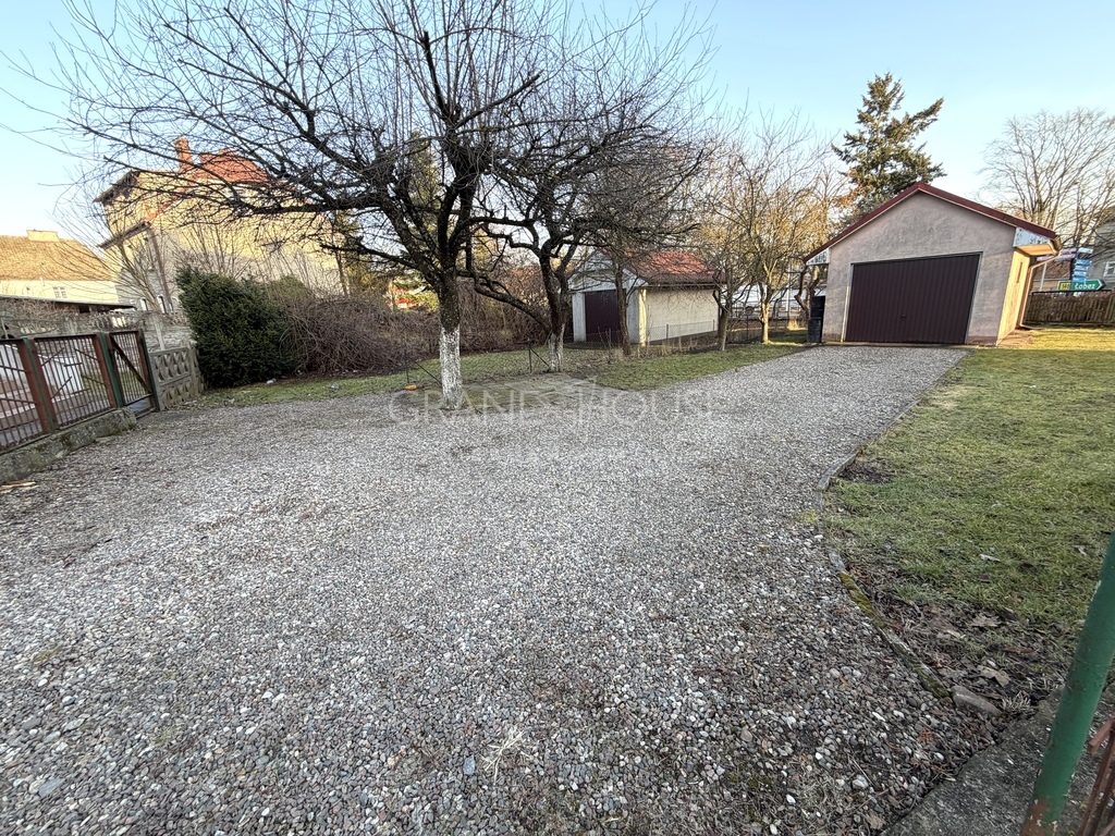 REZERWACJA Dół domu do remontu ! (12)