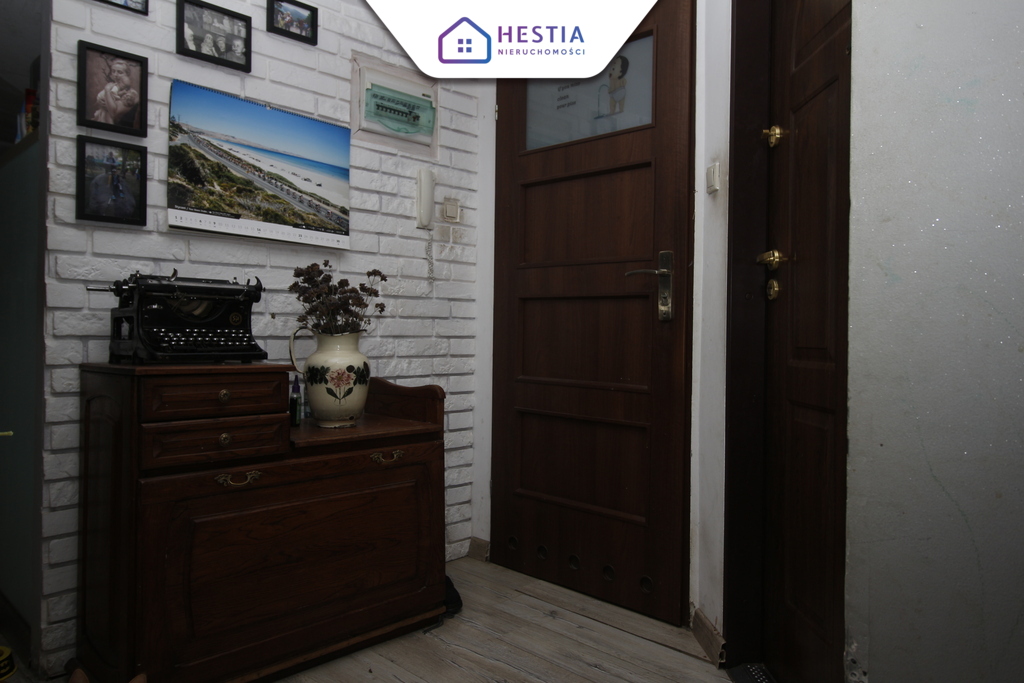 Cztery pokoje - kamienica w centrum miasta. (10)