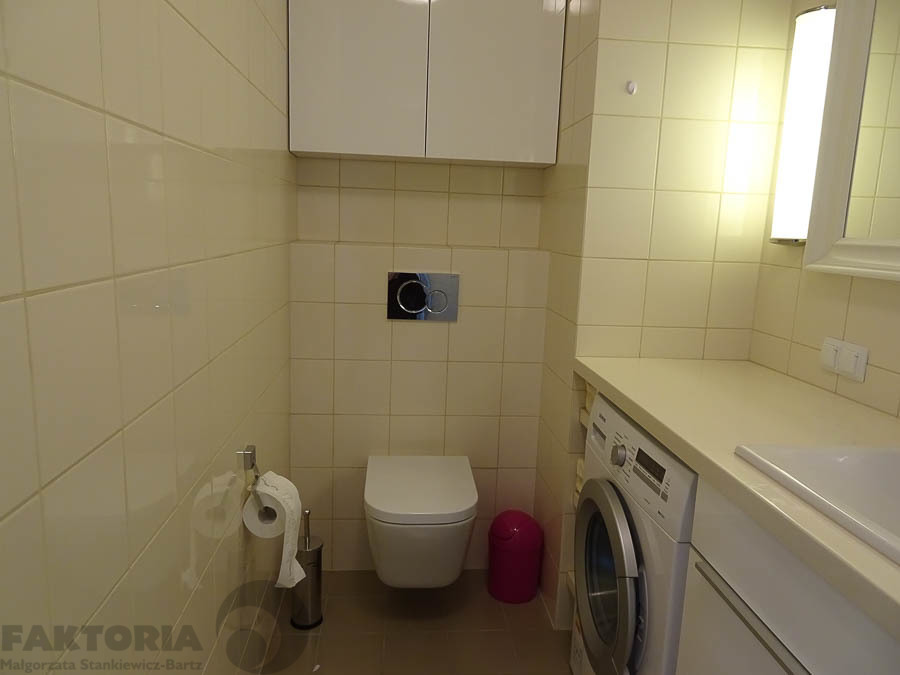 Centrum. Umebl. apartament 2pok. balkon 2600+340 (8)